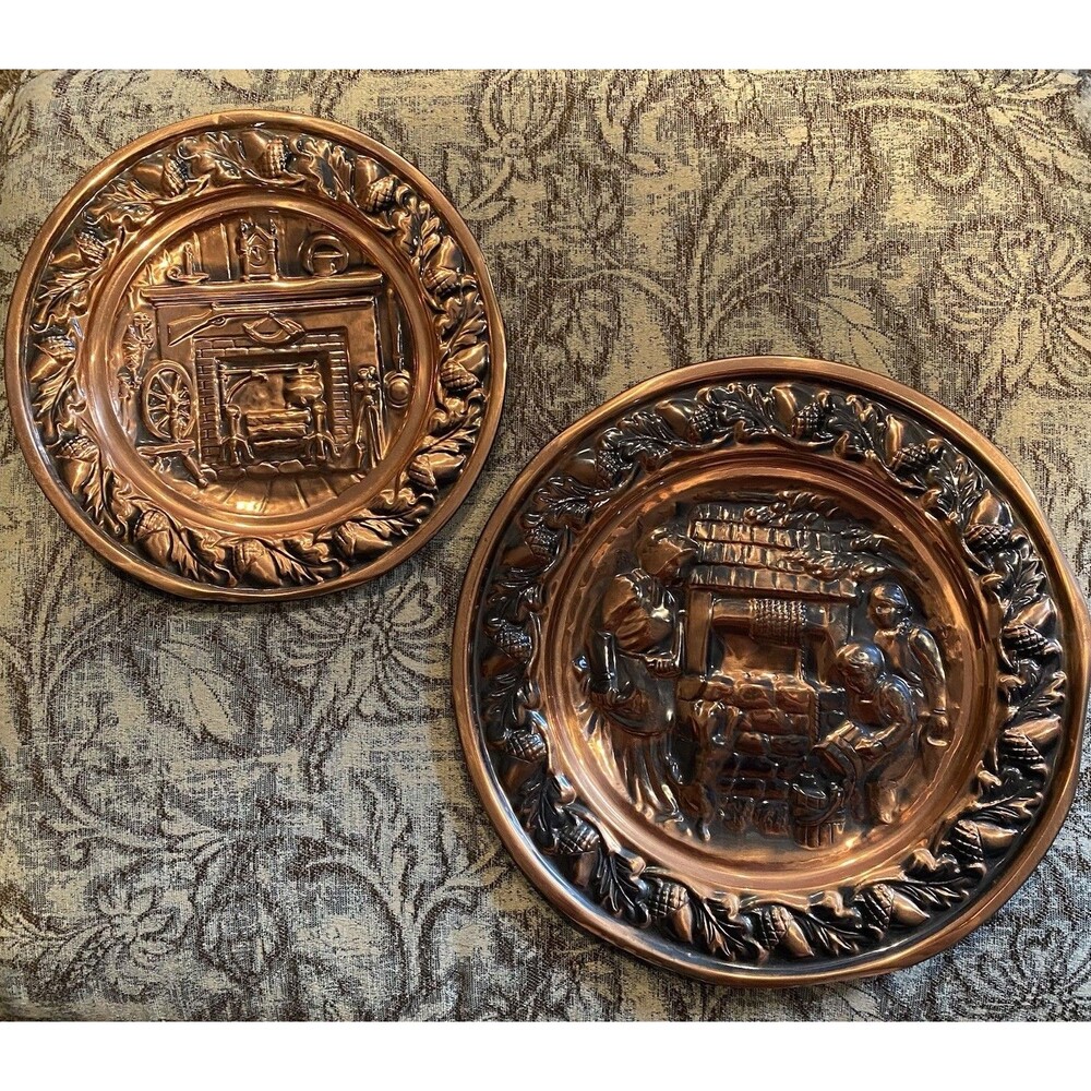 VTG Coppercraft Guild Decorative Wall Plates Lot of 2 Well Scene and Fireplace